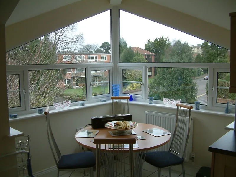 Bay Windows Pimlico